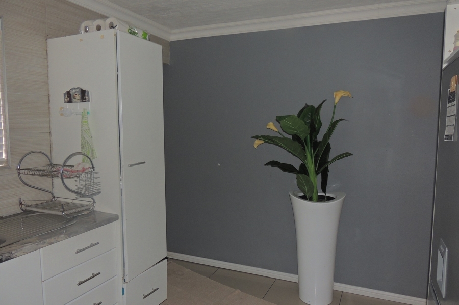 2 Bedroom Property for Sale in Woodlands Western Cape